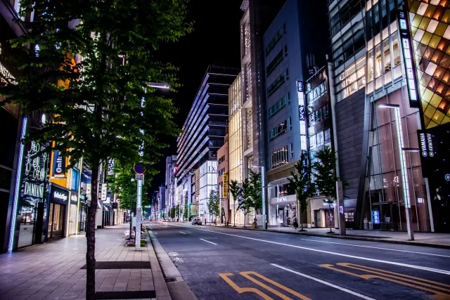 2020年 新型コロナウイルス時の緊急事態宣言中の街並みのイメージ画像。