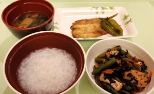 病院食のイメージ写真